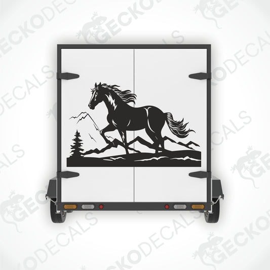 HORSE IN THE MOUNTAINS