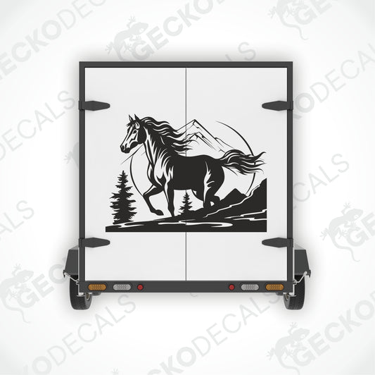 HORSE IN THE MOUNTAINS
