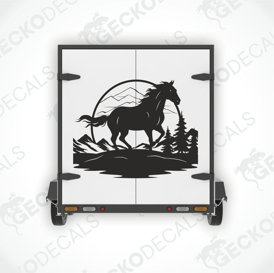 HORSE IN THE MOUNTAINS